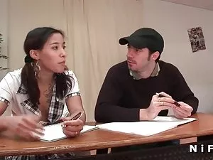 ქერა teen seduces მო ...