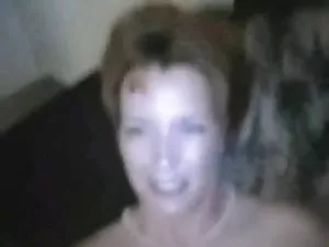 Maid Fucks მელოტი სა ...